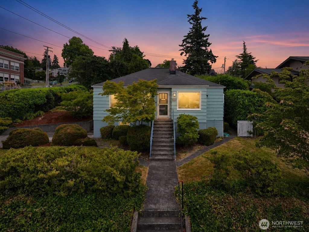 1003 14th Street, Bellingham, WA 98225
