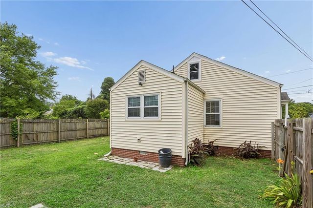 3308 Matoaka RD, Hampton, VA 23661
