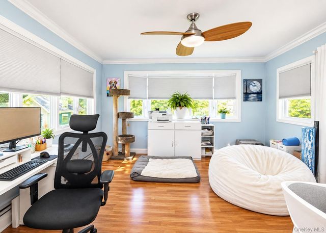 72 S Penataquit Avenue, Bay Shore, NY 11706