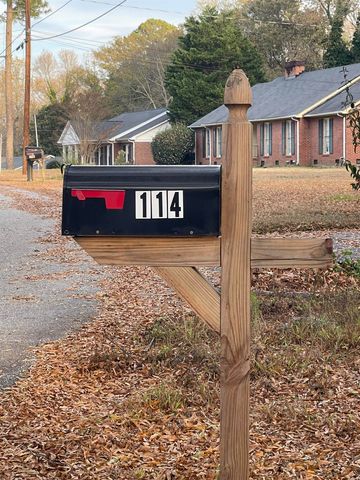 114 York Street, Clinton, SC 29325
