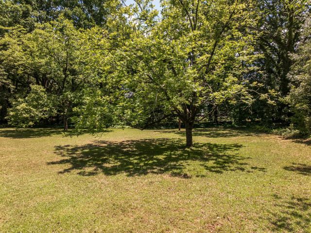 114 York Street, Clinton, SC 29325