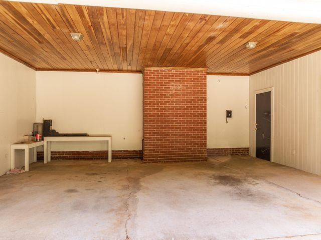 114 York Street, Clinton, SC 29325