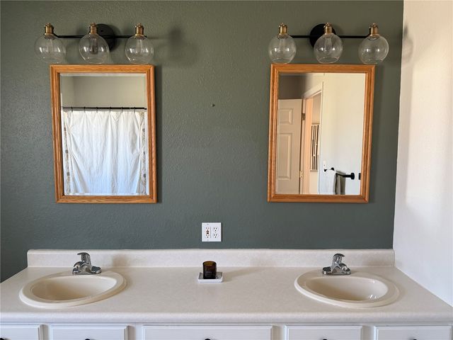 2105 First Avenue, Marion, IA 52302