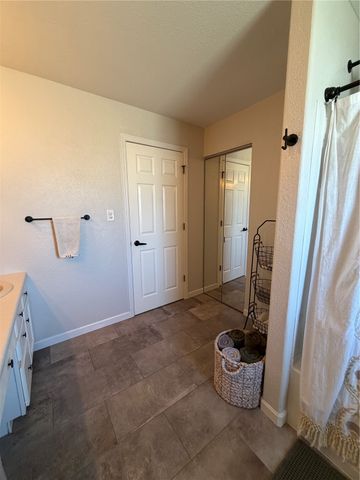 2105 First Avenue, Marion, IA 52302