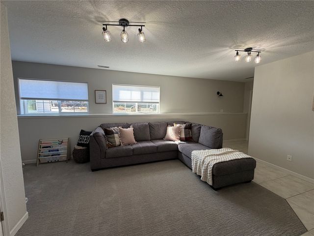 2105 First Avenue, Marion, IA 52302