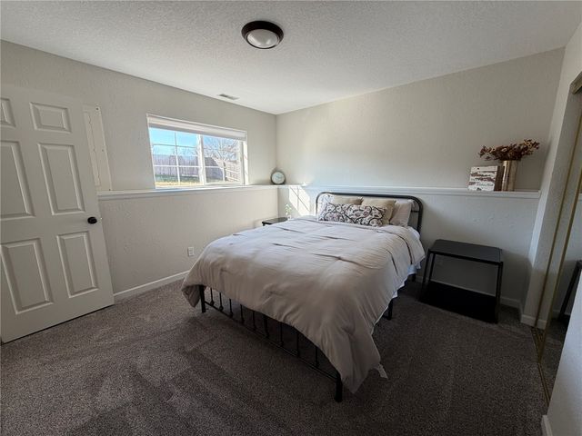 2105 First Avenue, Marion, IA 52302