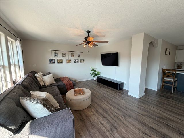 2105 First Avenue, Marion, IA 52302