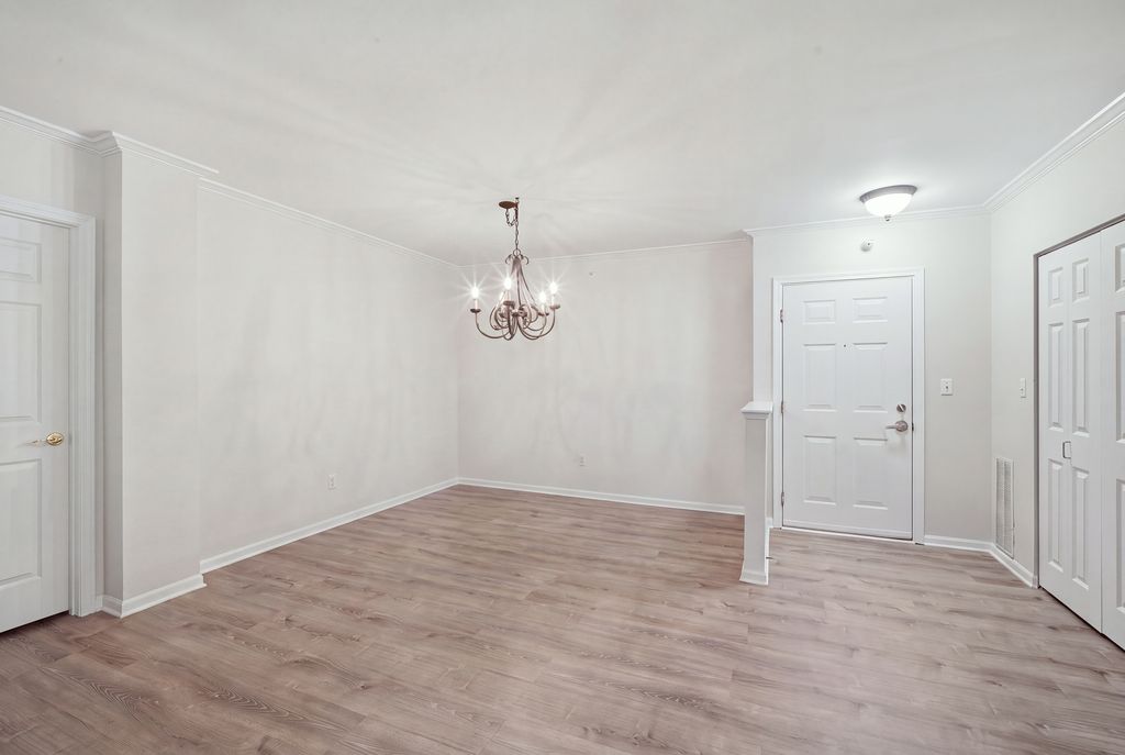 190 N Milwaukee Avenue 303, Wheeling, IL 60090 — photo 4