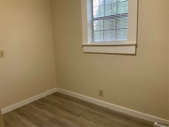 526 Hatton Street, Dallas, TX 75203