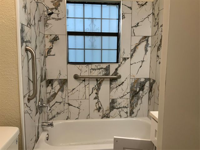 526 Hatton Street, Dallas, TX 75203