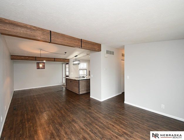 729 E Eldora Lane, Lincoln, NE 68505