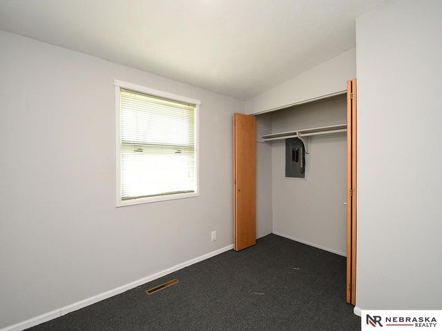 729 E Eldora Lane, Lincoln, NE 68505