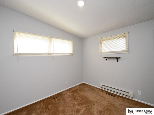 729 E Eldora Lane, Lincoln, NE 68505