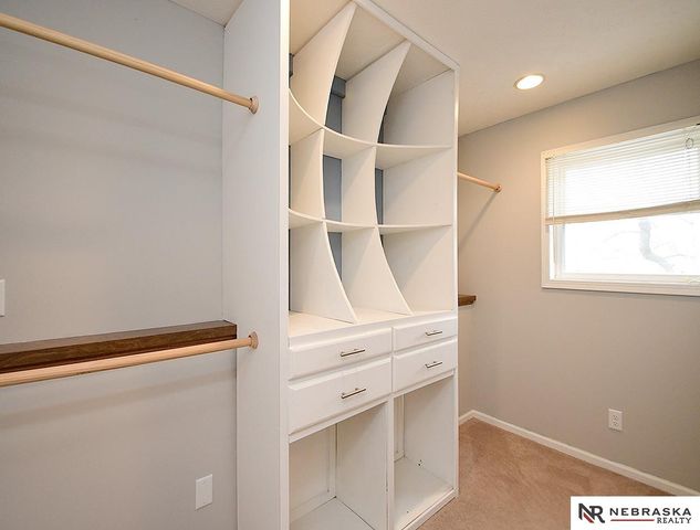 729 E Eldora Lane, Lincoln, NE 68505