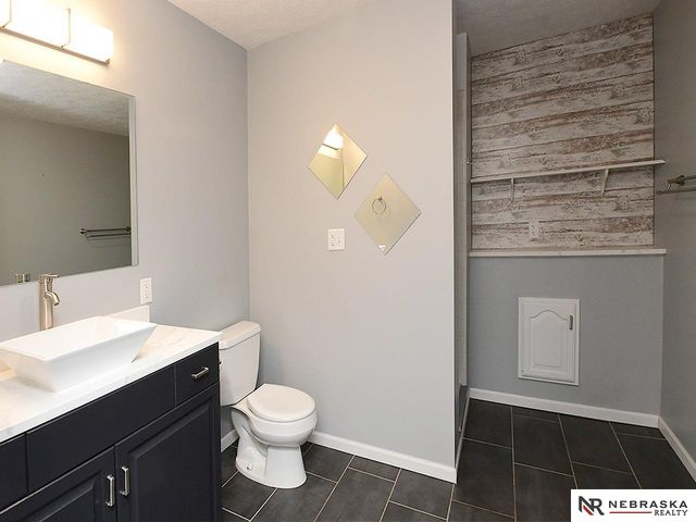 729 E Eldora Lane, Lincoln, NE 68505