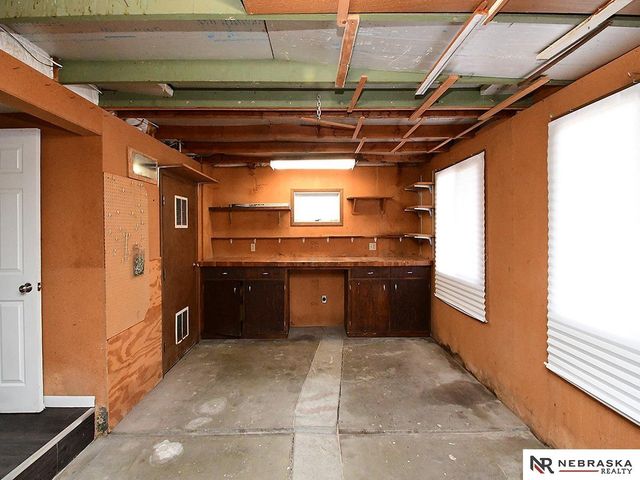 729 E Eldora Lane, Lincoln, NE 68505