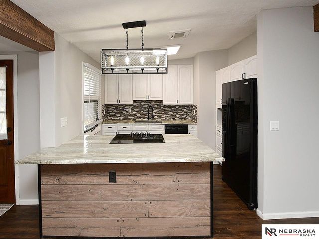 729 E Eldora Lane, Lincoln, NE 68505