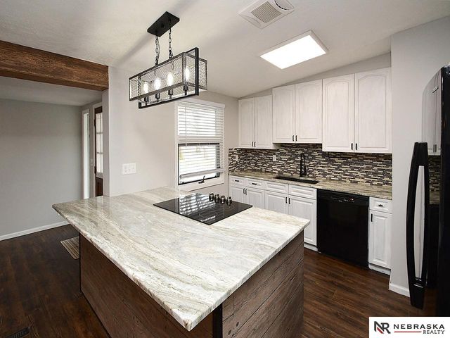 729 E Eldora Lane, Lincoln, NE 68505