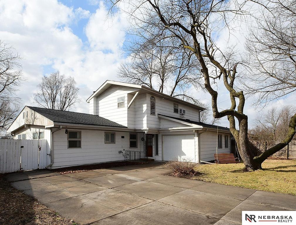 729 E Eldora Lane, Lincoln, NE 68505