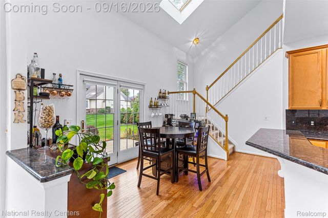2077 Applebrook Drive, Commerce Charter Township, MI 48382