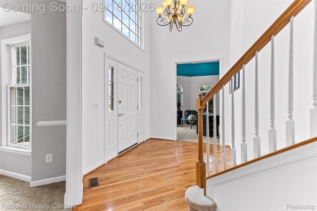 2077 Applebrook Drive, Commerce Charter Township, MI 48382