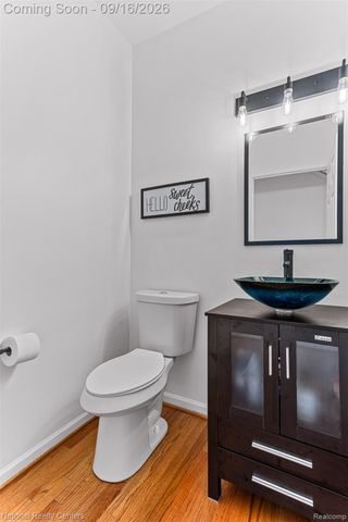 2077 Applebrook Drive, Commerce Charter Township, MI 48382