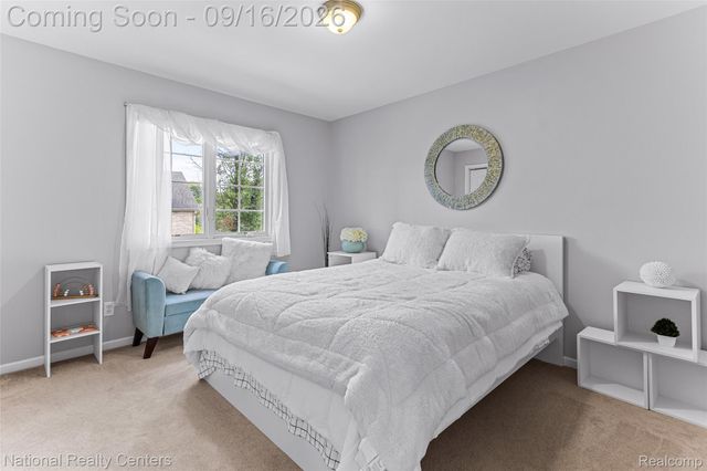 2077 Applebrook Drive, Commerce Charter Township, MI 48382