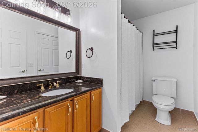2077 Applebrook Drive, Commerce Charter Township, MI 48382