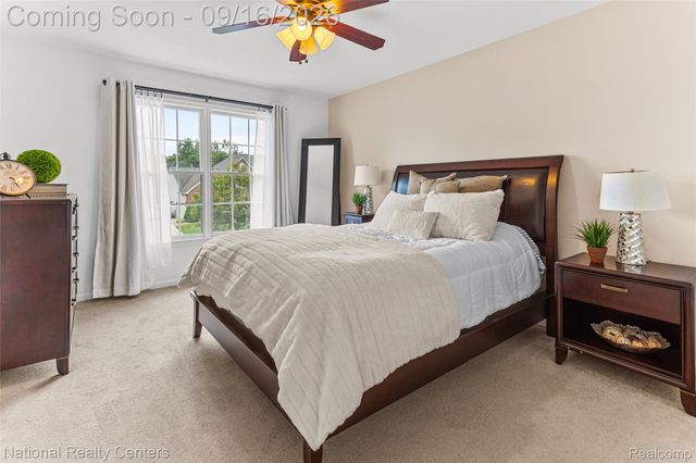 2077 Applebrook Drive, Commerce Charter Township, MI 48382