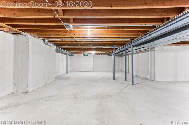 2077 Applebrook Drive, Commerce Charter Township, MI 48382