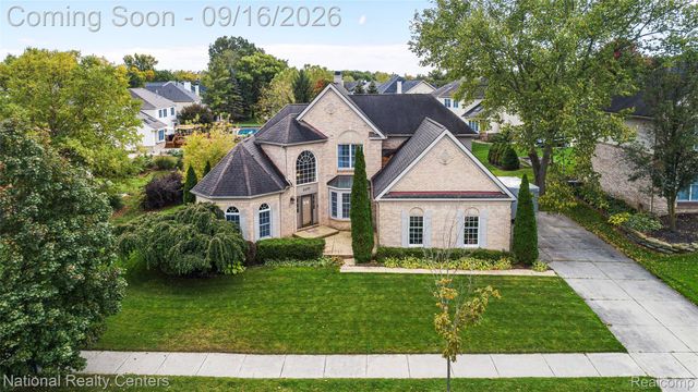 2077 Applebrook Drive, Commerce Charter Township, MI 48382