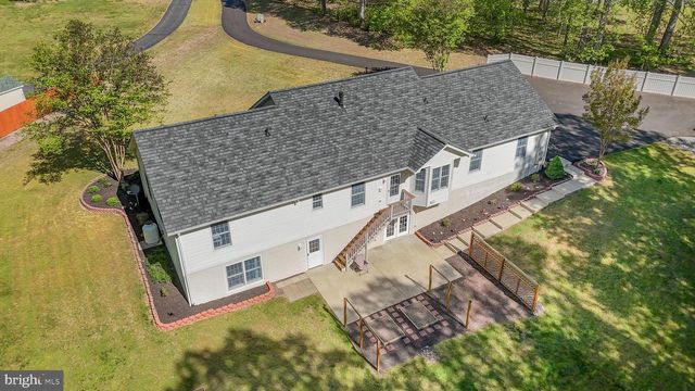 7173 JULIETTE LOW LN, Hughesville, MD 20637
