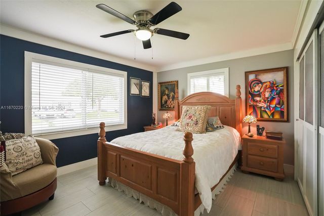 1051 NW 88th Way, Plantation, FL 33322