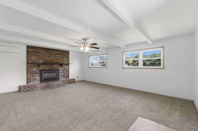 2317 N Bess Place, Springfield, MO 65803