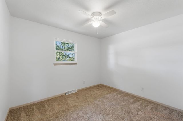 2317 N Bess Place, Springfield, MO 65803