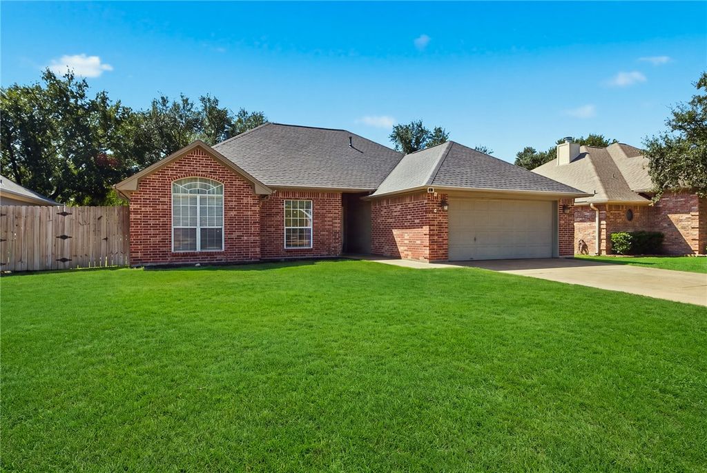 610 Yorkshire Drive, College Station, TX 77845 — exterior