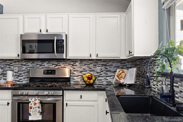 11730 Oakland Drive, Henderson, CO 80640