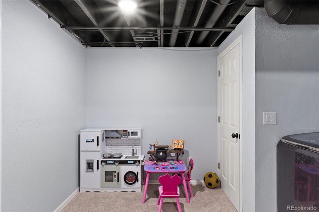 11730 Oakland Drive, Henderson, CO 80640