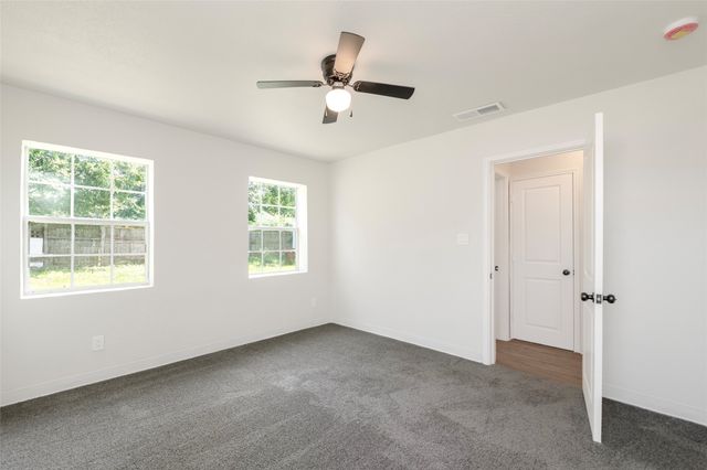 3924 Dismount Street, Dallas, TX 75211