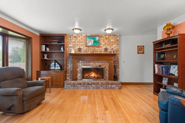 2615 EDGEWOOD LANE, Green Bay, WI 54302