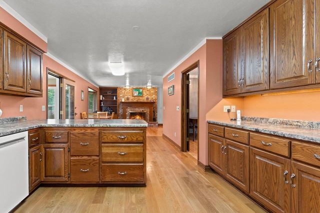 2615 EDGEWOOD LANE, Green Bay, WI 54302