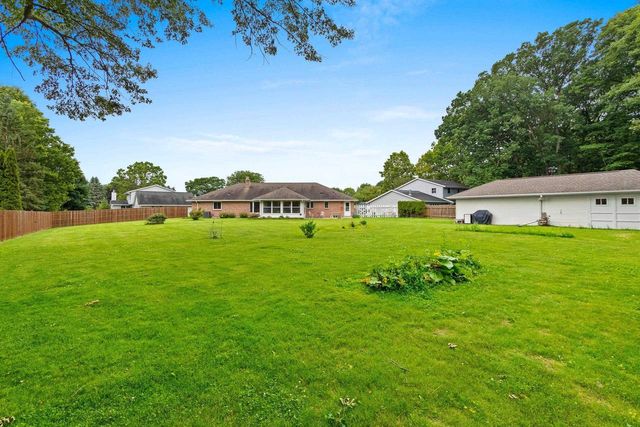 2615 EDGEWOOD LANE, Green Bay, WI 54302