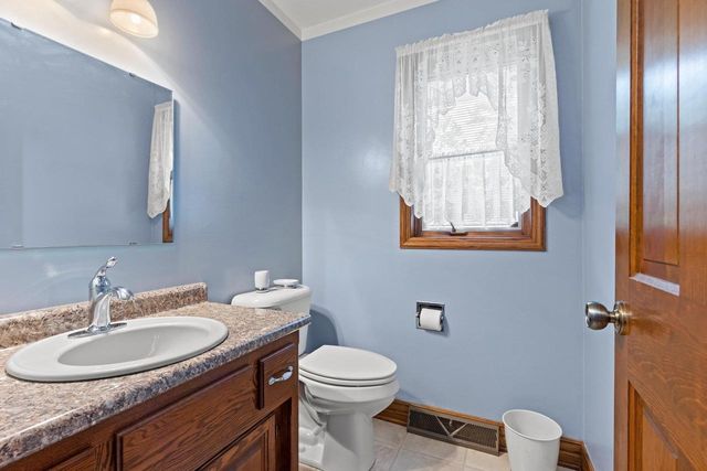2615 EDGEWOOD LANE, Green Bay, WI 54302