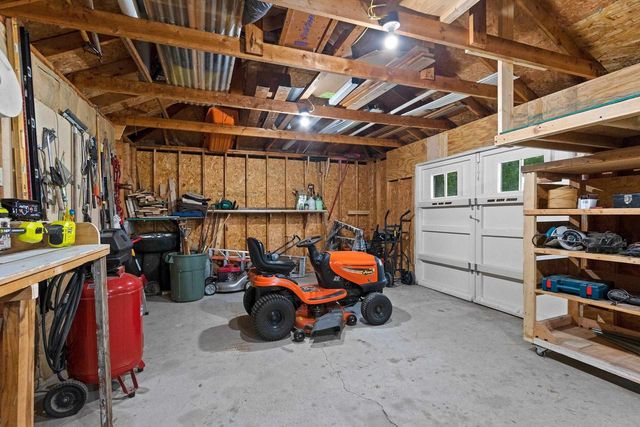 2615 EDGEWOOD LANE, Green Bay, WI 54302