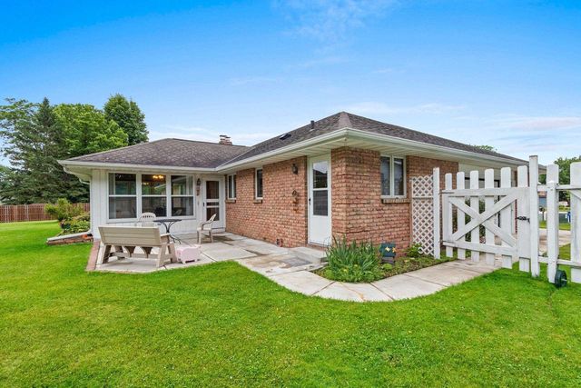 2615 EDGEWOOD LANE, Green Bay, WI 54302
