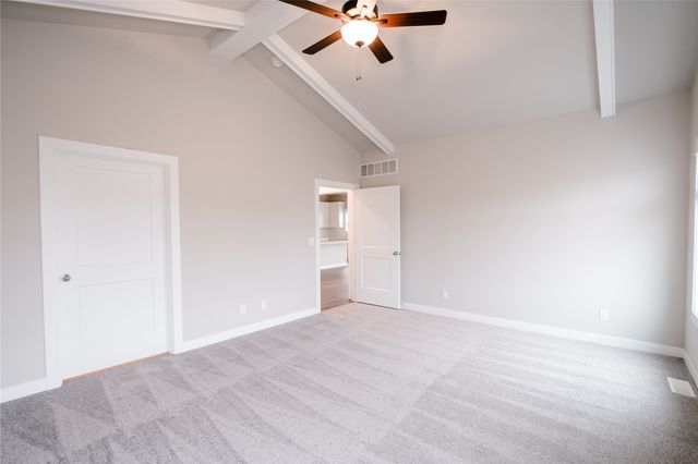 805 E 23rd Street N, Newton, IA 50208