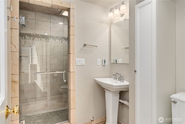 16611 SW Maplewild Avenue, Burien, WA 98166