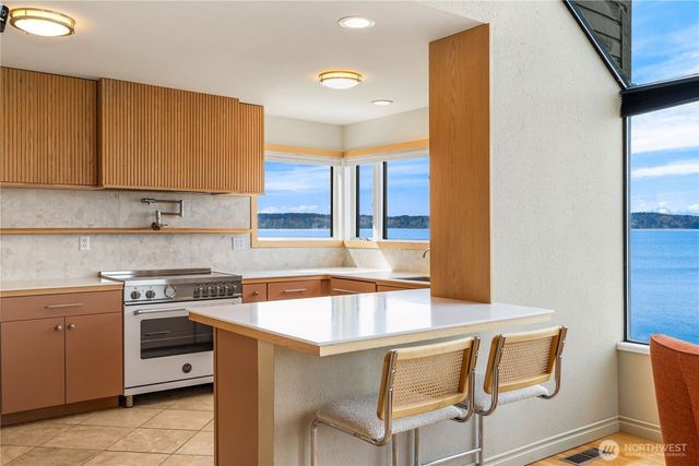 16611 SW Maplewild Avenue, Burien, WA 98166