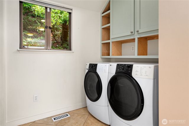 16611 SW Maplewild Avenue, Burien, WA 98166