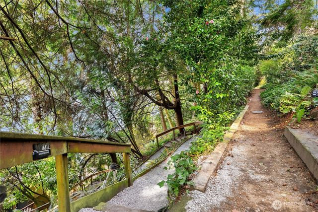 16611 SW Maplewild Avenue, Burien, WA 98166